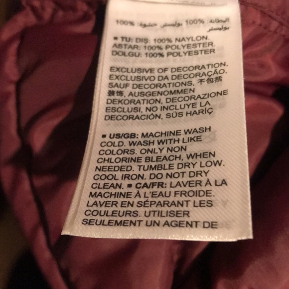 Amazon Essentials Burgundy Women’s Lightweight Water Resistant Puffer S. NWOT - Picture 5 of 5